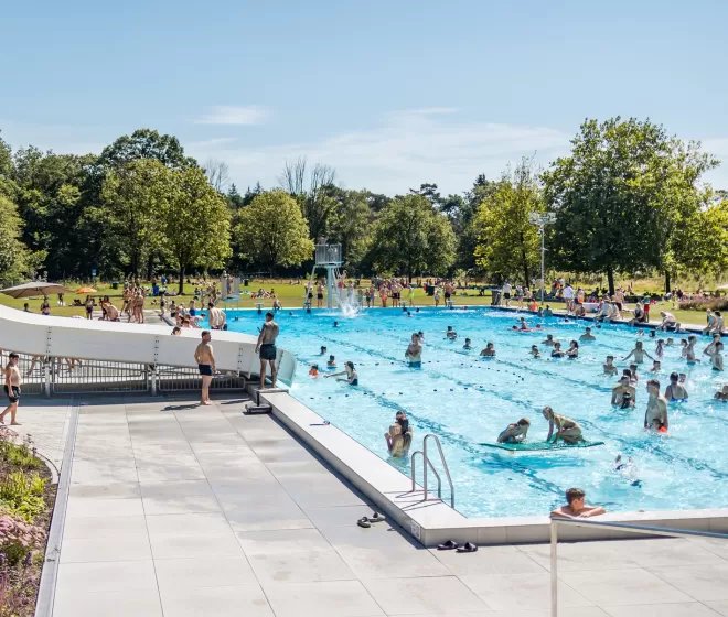 Buitenbad van zwembad De Koerbelt in Rijssen